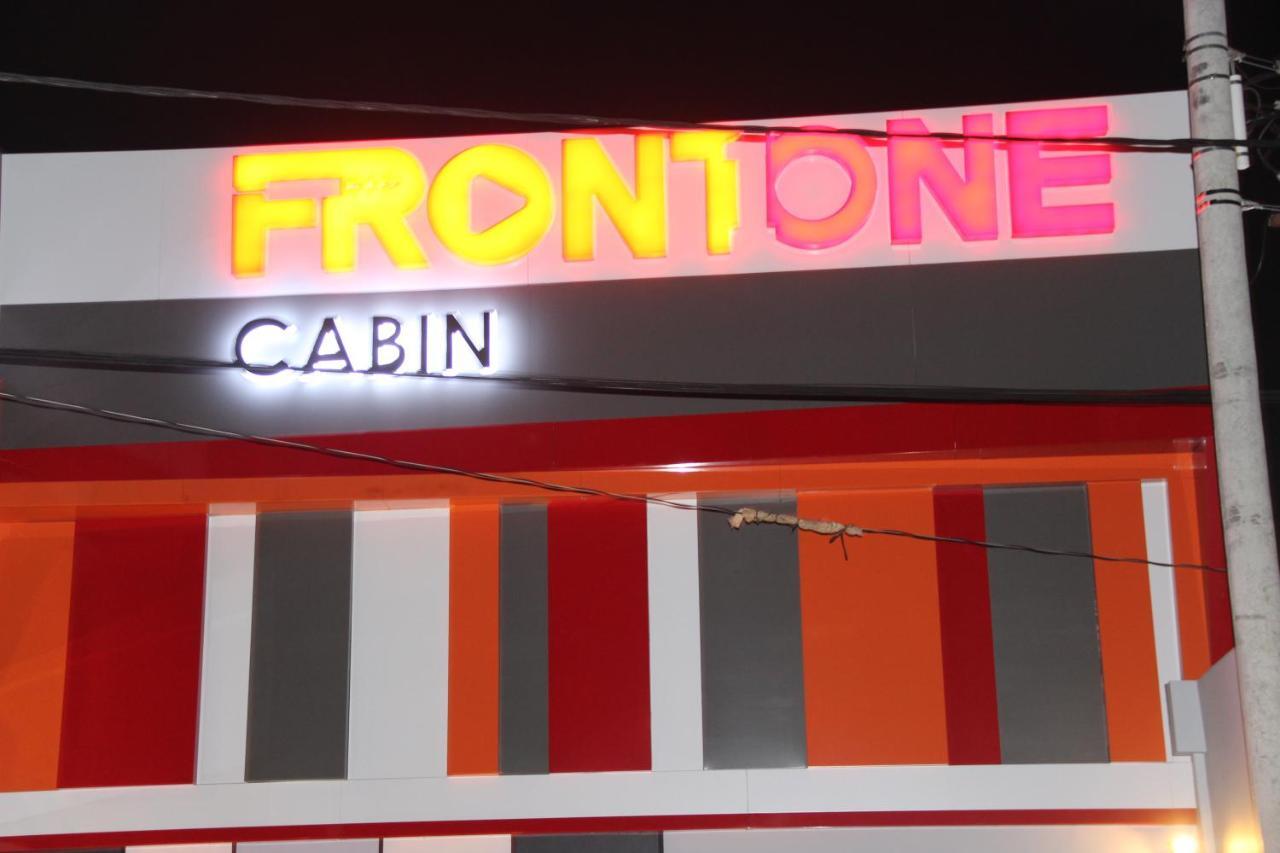 Front One Cabin Malioboro Jogja ジョグジャカルタ エクステリア 写真